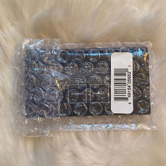 LAURA GELLER Hi-Def Glow Illuminator Duo in Heart of Gold Highlighter NEW - Picture 3 of 5